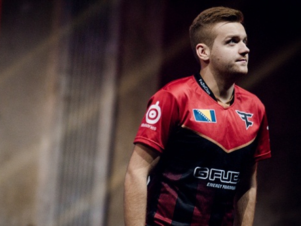 Ninjas in Pyjamas vs LNG赛前数据前瞻：双方中单的发挥至关重要