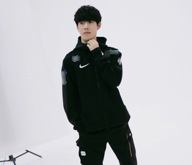 Rhilech 加入 NAVI，迎接 2026 赛季